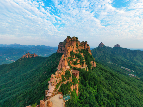 在河北来一场春日登山之旅